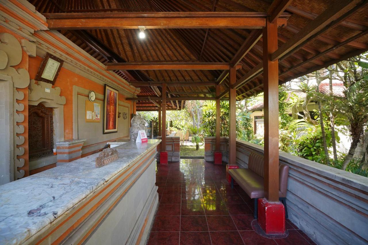 Oyo 2122 Puri Sanur Hotel Buitenkant foto
